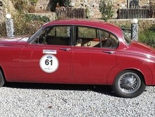 Daimler 250 V8 Saloon
