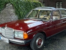 Mercedes-Benz 200 W123