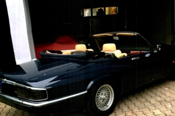 
                            Jaguar XJS
                        