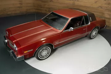 
                            Toronado
                        