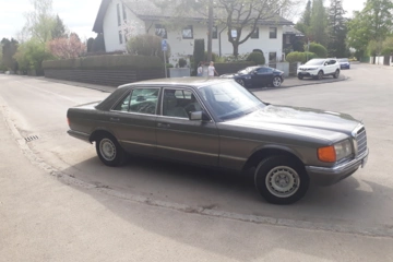 
                            Mercedes-Benz 280 SE
                        