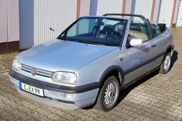 
                            VW Golf Cabrio
                        