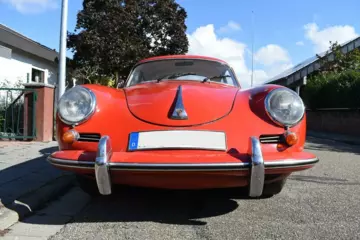 
                            Porsche 356
                        