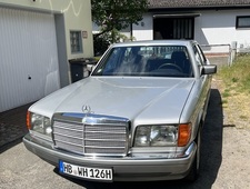 Mercedes-Benz W126 300 SE