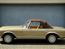 Mercedes-Benz Pagode W113