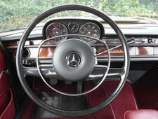 Mercedes-Benz 280 SE