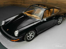 912