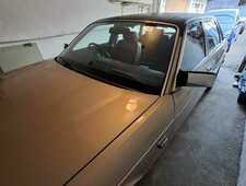 Jaguar XJ 40