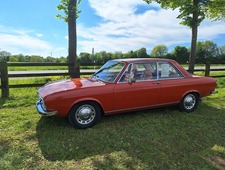 Audi 100