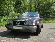 Mercedes-Benz E 320