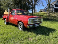 Dodge D100 L'IL RED EXPRESS TRUCK
