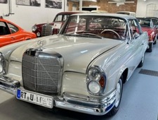 Mercedes-Benz W111 220 SEb Coupé