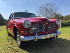 Volvo P 121