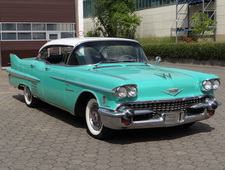 Cadillac Series 62 Sedan DeVille ~ 365cui. / V8