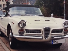 Alfa Romeo 2000 Touring Spider