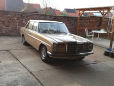 Mercedes-Benz 220 D