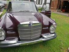 Mercedes-Benz 280 SE