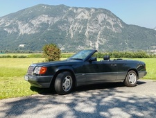 Mercedes-Benz 300 CE-24