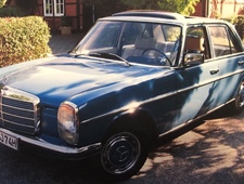 Mercedes-Benz 230.4 W115 Strichacht