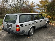 Volvo 245