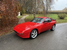 Porsche 944