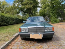 Mercedes-Benz 190