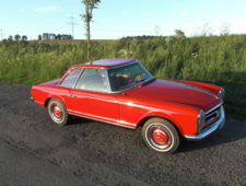 Mercedes-Benz 230 SL