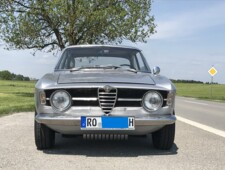 Alfa Romeo GT 1300 Junior