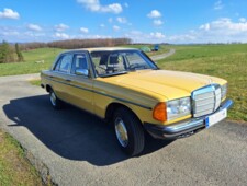 Mercedes-Benz W123 230 E