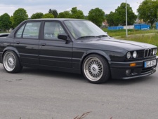 BMW 325 i
