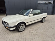 BMW 325 i Cabrio E30