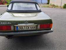 Mercedes-Benz 280 SL / 107