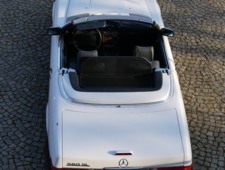 Mercedes-Benz 560 SL