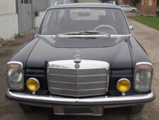Mercedes-Benz 220 D