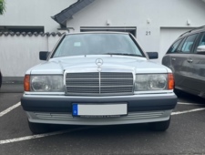 Mercedes-Benz 190 D