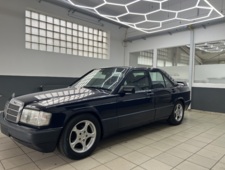 Mercedes-Benz 190 E 2.0