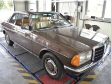 Mercedes-Benz 280 CE
