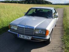 Mercedes-Benz 230 CE