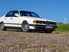 BMW E32 730iA