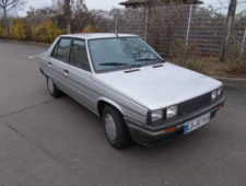 Renault R 9