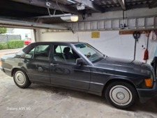 Mercedes-Benz 190 E