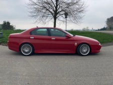 Alfa Romeo 166