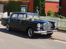 Mercedes-Benz 200 D