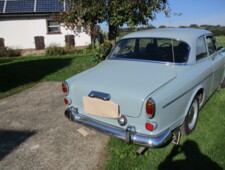 Volvo P 121