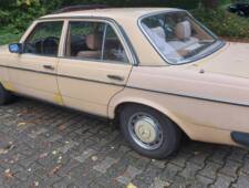 Mercedes-Benz 200 W123